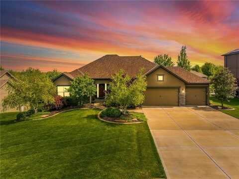 10517 NW 79th Place, Weatherby Lake, MO 64152
