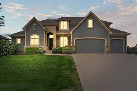 3112 SE 2ND Street, Lees Summit, MO 64063