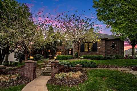 10811 W 140th Terrace, Overland Park, KS 66221