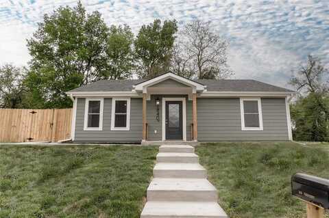 840 Chestnut Street, Osawatomie, KS 66064
