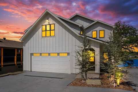 1091 NW South Shore Drive, Lake Waukomis, MO 64151