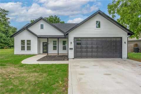 1927 E Sixth Street, Sedalia, MO 65301
