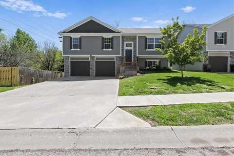 8111 NW 79th Place, Kansas City, MO 64152