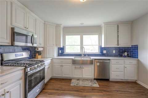 1321 E 126TH Street, Grandview, MO 64030