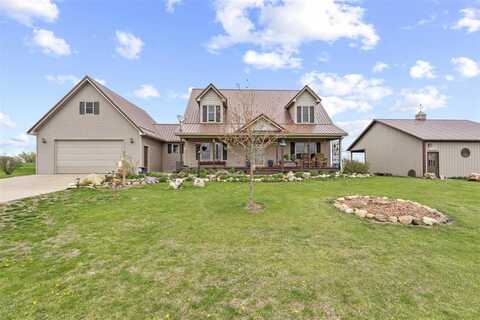 2942 N Drive, Parnell, IA 52325