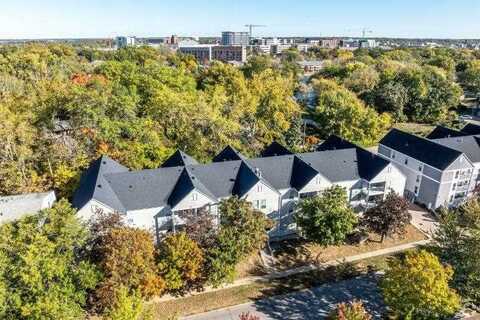 1006 Oakcrest Street, IowaCity, IA 52246