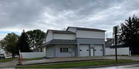 220 Franklin St, Wapello, IA 52653