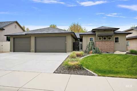 9477 W Avalanche Dr, Boise, ID 83709