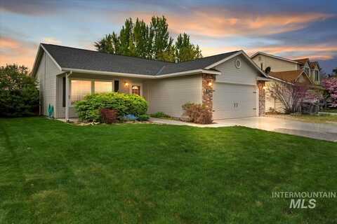 7677 Bridgeport Dr, Nampa, ID 83687