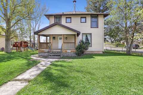 317 W C, Shoshone, ID 83352
