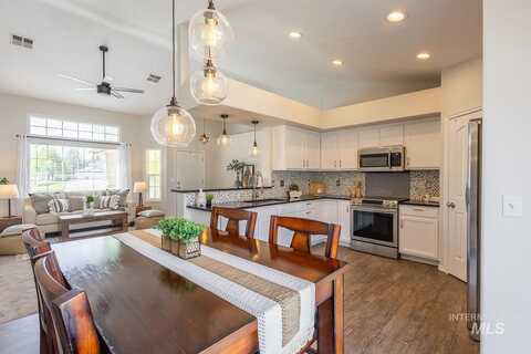 1150 New Creek Ave, Meridian, ID 83642