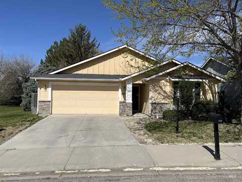 485 N Lahar Pl, Kuna, ID 83634