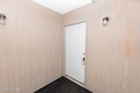 104 Ravenwood Drive, Jacksonville, NC 28546