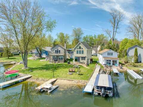 5576 Rays Drive, Onsted, MI 49265