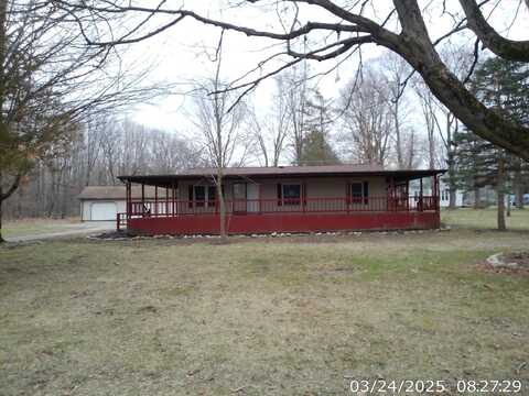 11263 Winfield Road, Jonesville, MI 49250
