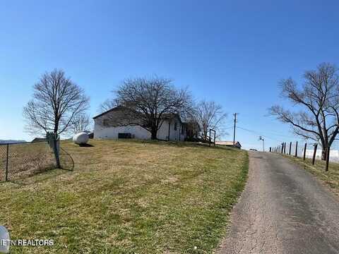 10724 E Emory Rd, Luttrell, TN 37779