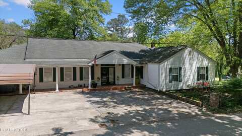 702 Meadowview Drive, Harriman, TN 37748