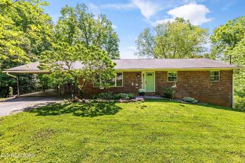 912 Lester Rd, Knoxville, TN 37920