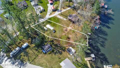 42 Linger Lake Lane, Crossville, TN 38571