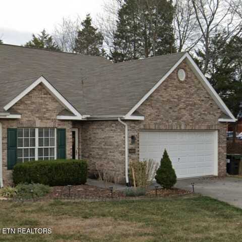 1685 Emerald Pointe Lane, Knoxville, TN 37918