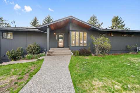 2020 Fairmount Street, Klamath Falls, OR 97601