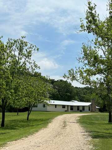 210 Lange Ravine Rd, Hunt, TX 78024