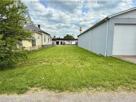 405 11th Street, Dunbar, WV 25064