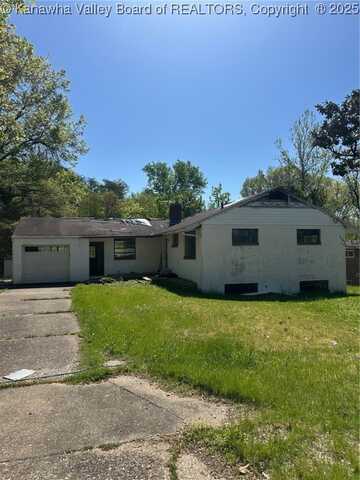 1536 Pinewood Park Circle, Dunbar, WV 25064
