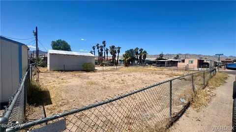 2082 Balboa Dr, Bullhead City, AZ 86442