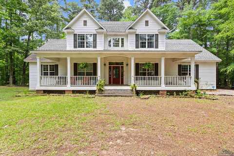135 WAGON WHEEL RD., Kilgore, TX 75662