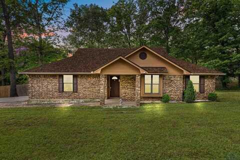 527 Woodbend Dr, Kilgore, TX 75662