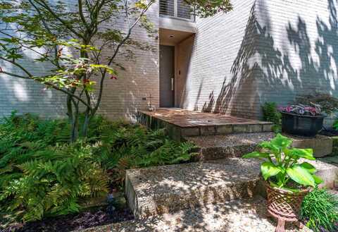 1615 Clarendon, Longview, TX 75601