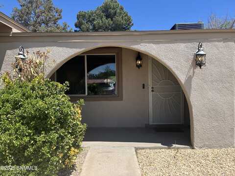 1300 Evelyn St. Street, Las Cruces, NM 88001