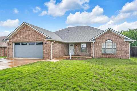 120 NE Deerfield Dr, Elgin, OK 73538