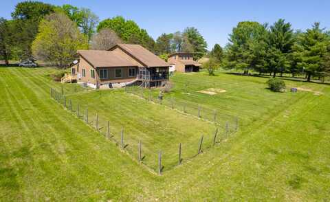 1255 Ross Rd, Lexington, VA 24450