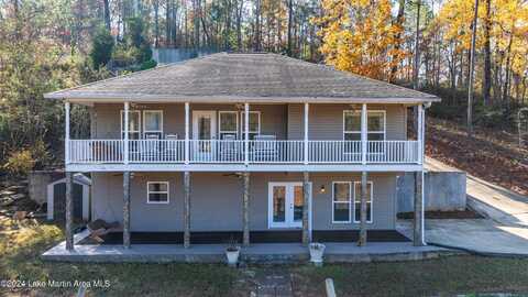 424 Weatherford Cir, Dadeville, AL 36853