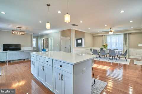 3244 BLUNDELL RD, FALLS CHURCH, VA 22042