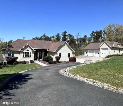 320 ISLAND POINT DRIVE, GRETNA, VA 24557