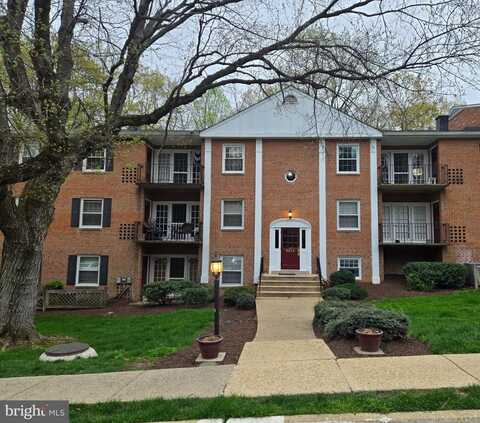3915 LYNDHURST DR #303, FAIRFAX, VA 22031