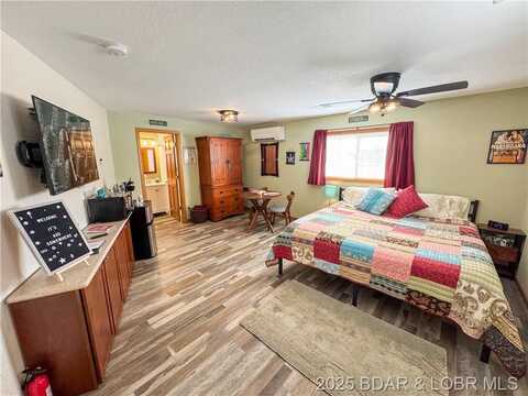 24261 Hwy 5, Versailles, MO 65084