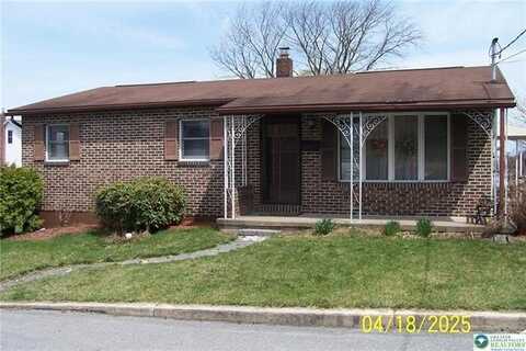 321 Chestnut Street, Summit Hill, PA 18250