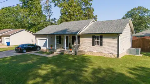 165 CROMWELL, Savannah, TN 38372