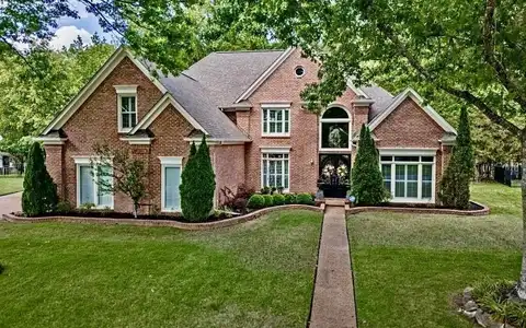 2068 GALLINA, Collierville, TN 38017