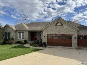 12794 English Walnut Drive, Saint Louis, MO 63131
