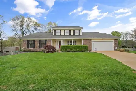 15911 Heather Glen Drive, Chesterfield, MO 63017