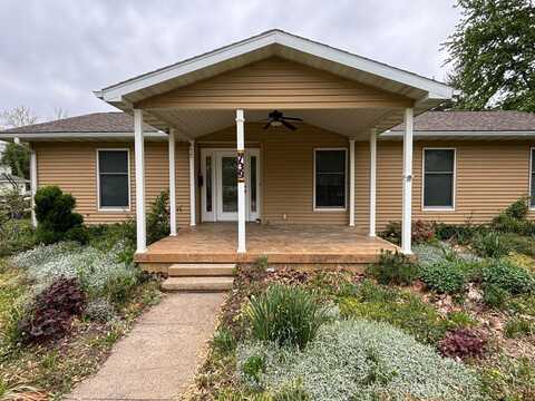 739 N Main Street, Monroe City, MO 63456
