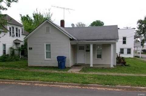 202 N Third Street, Elsberry, MO 63343