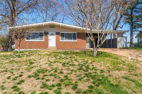 2705 Belair, Florissant, MO 63033