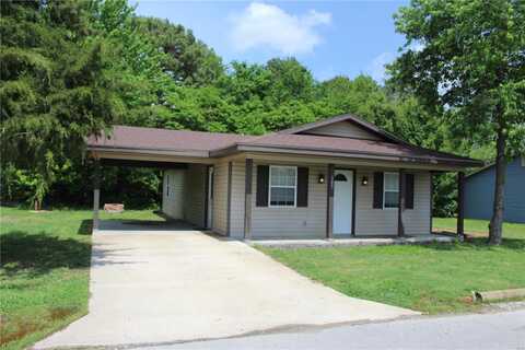 305 Corban Circle, Poplar Bluff, MO 63901