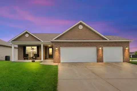 315 Independence Avenue, Waterloo, IL 62298